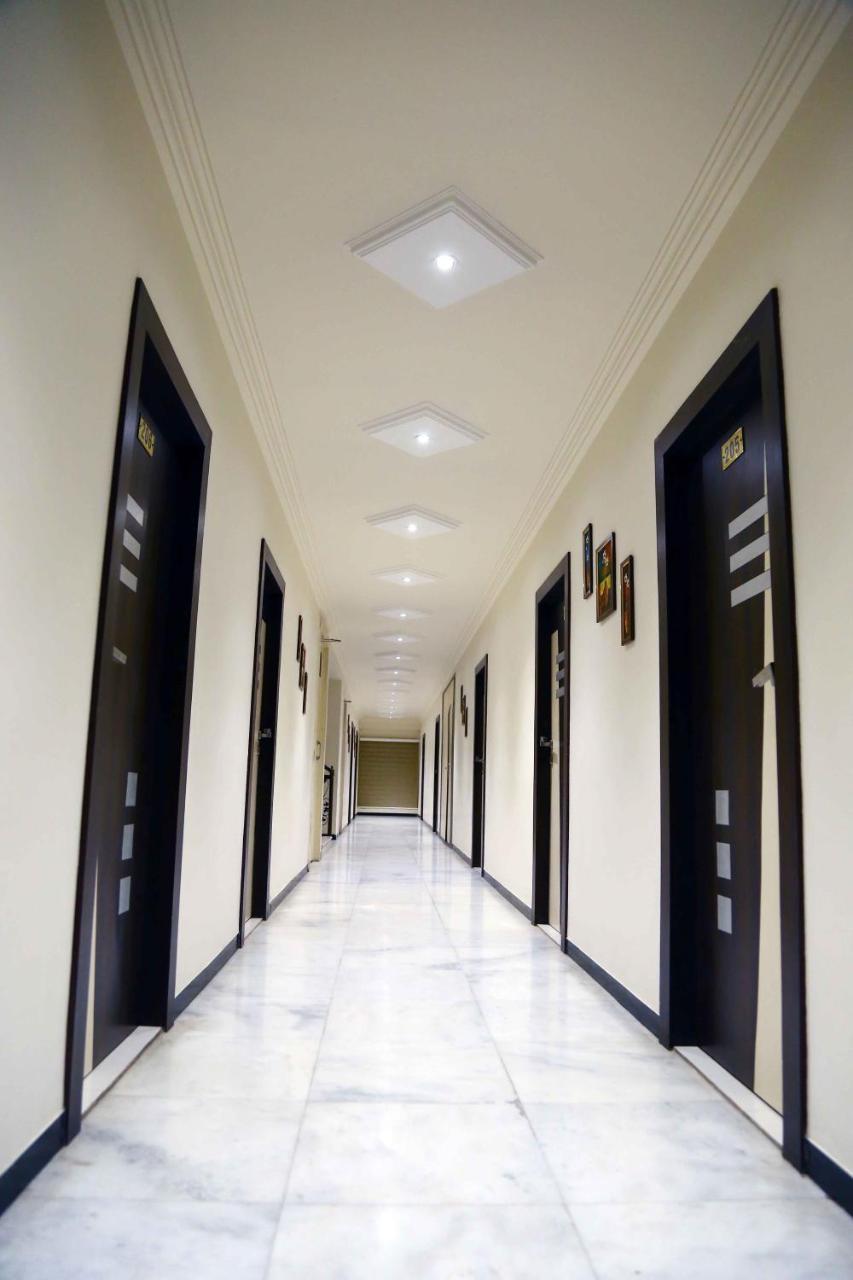 Hotel Regency Jāmnagar Eksteriør billede